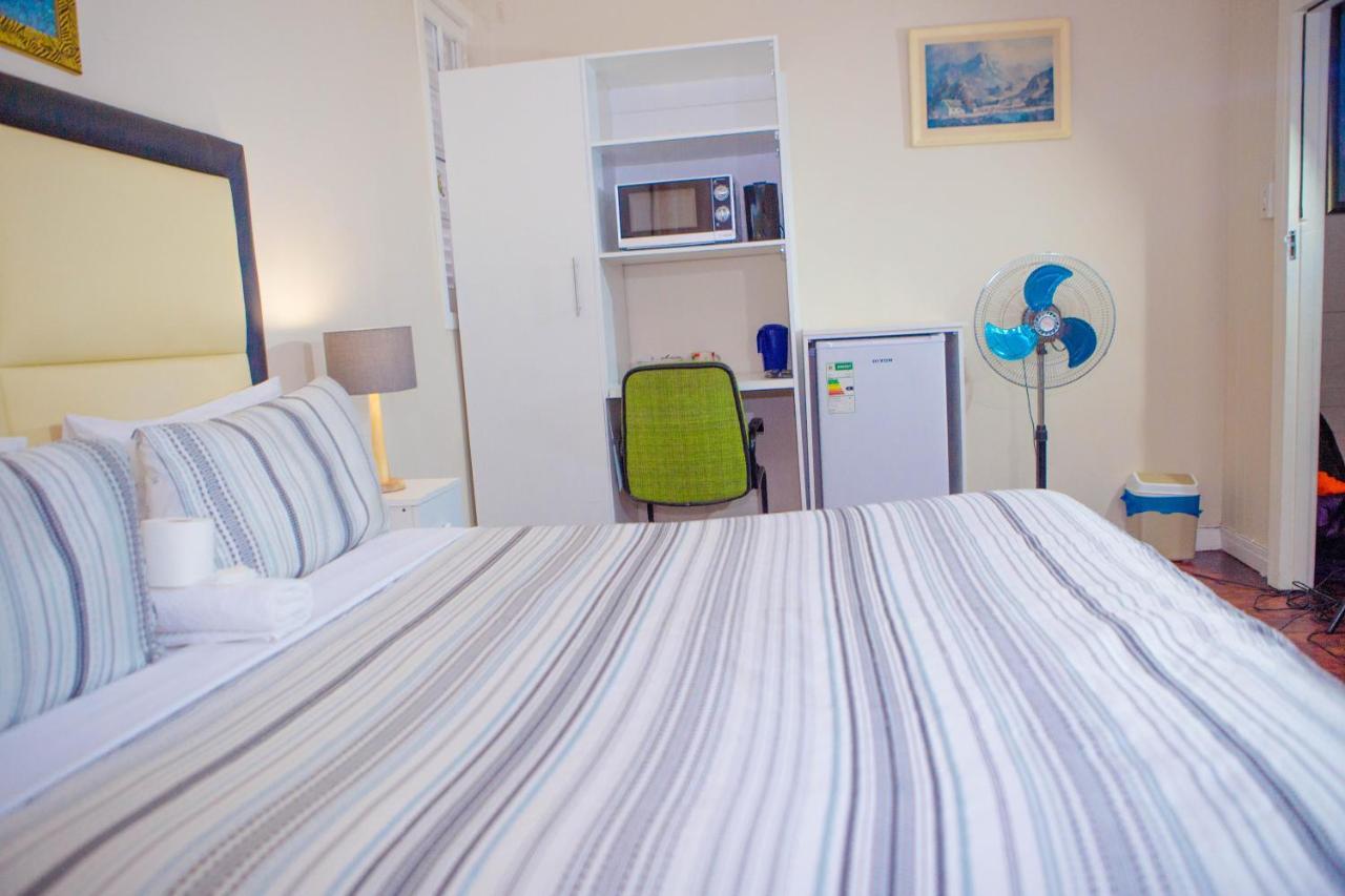 The Monument Guesthouse Port Elizabeth Buitenkant foto