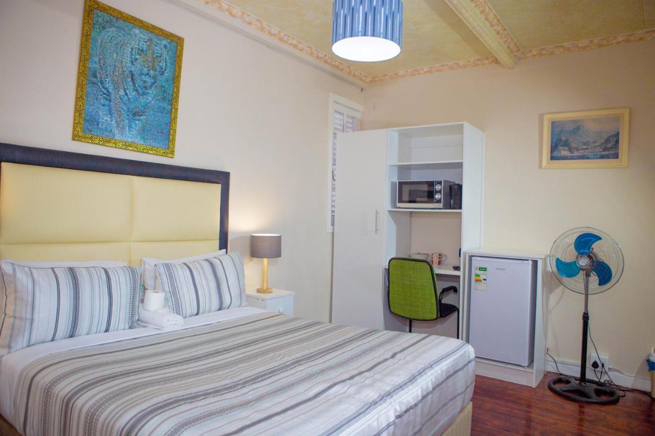 The Monument Guesthouse Port Elizabeth Buitenkant foto