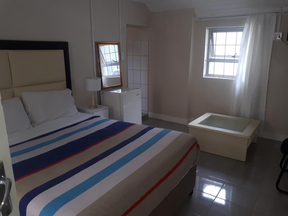 The Monument Guesthouse Port Elizabeth Buitenkant foto